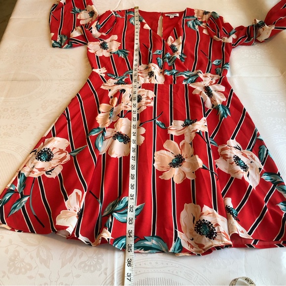 Express Women’s Size M Orange Floral Long Sleeves Knee Dress Deep V-Neck Flare - Picture 8 of 16